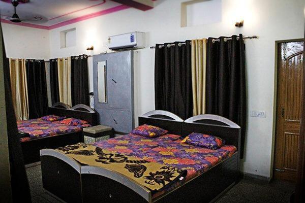 Hotel Roshan Varanasi Eksteriør billede
