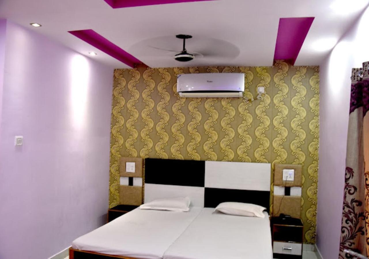 Hotel Roshan Varanasi Eksteriør billede