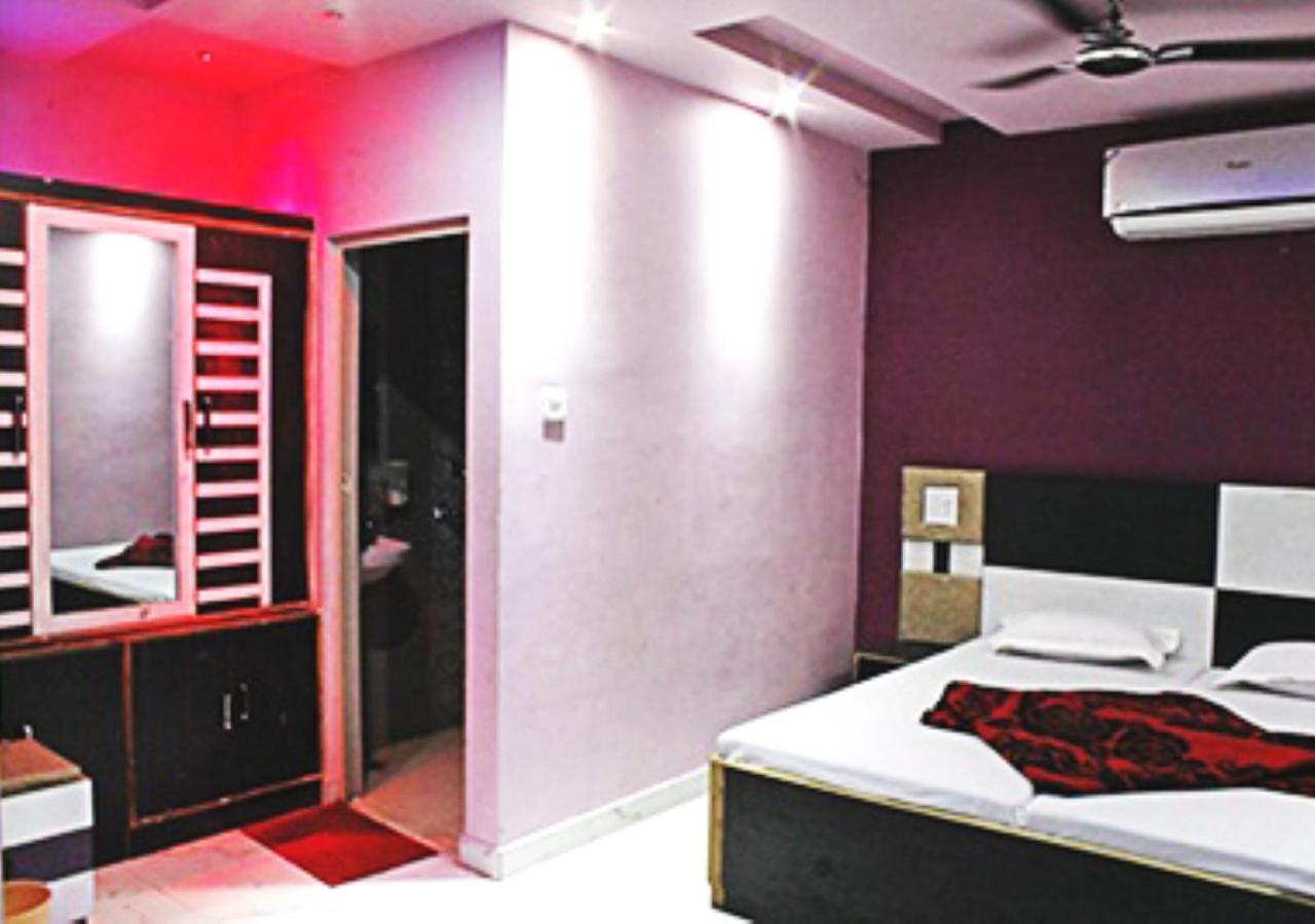 Hotel Roshan Varanasi Eksteriør billede