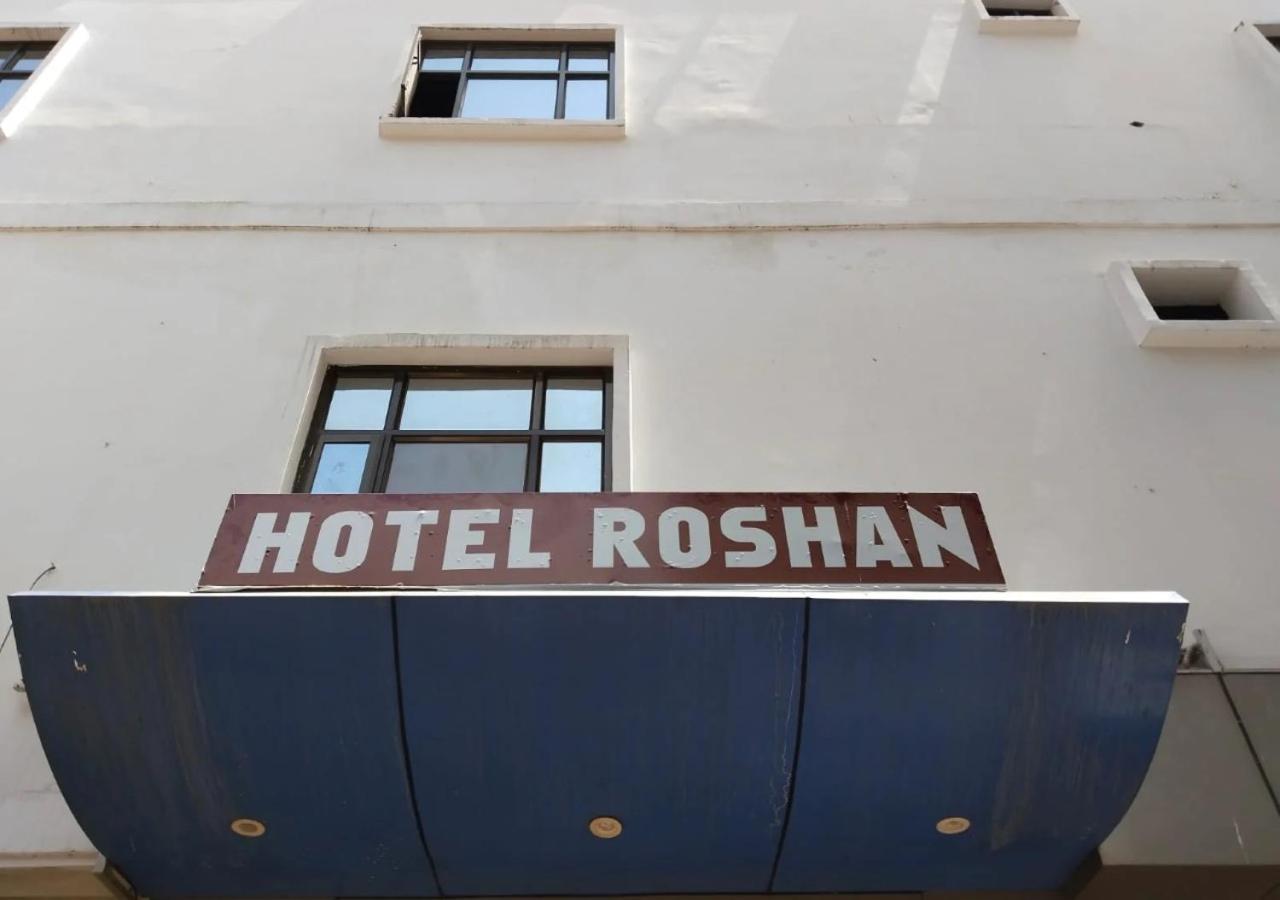 Hotel Roshan Varanasi Eksteriør billede