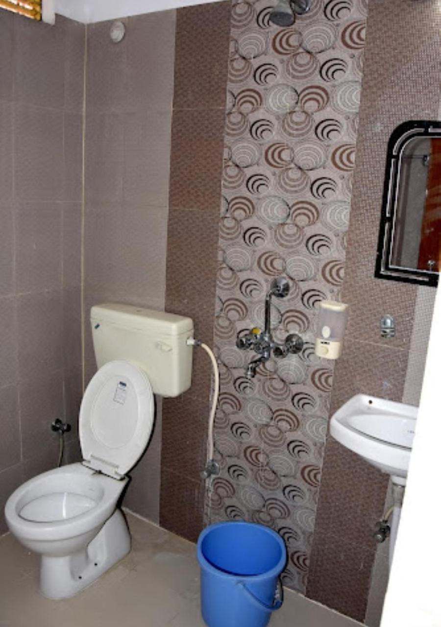 Hotel Roshan Varanasi Eksteriør billede