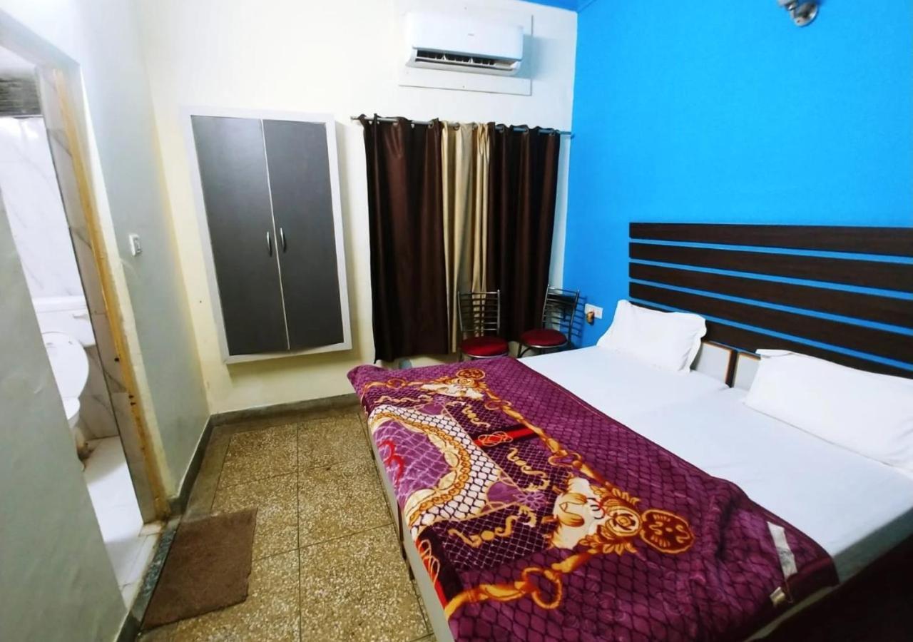 Hotel Roshan Varanasi Eksteriør billede