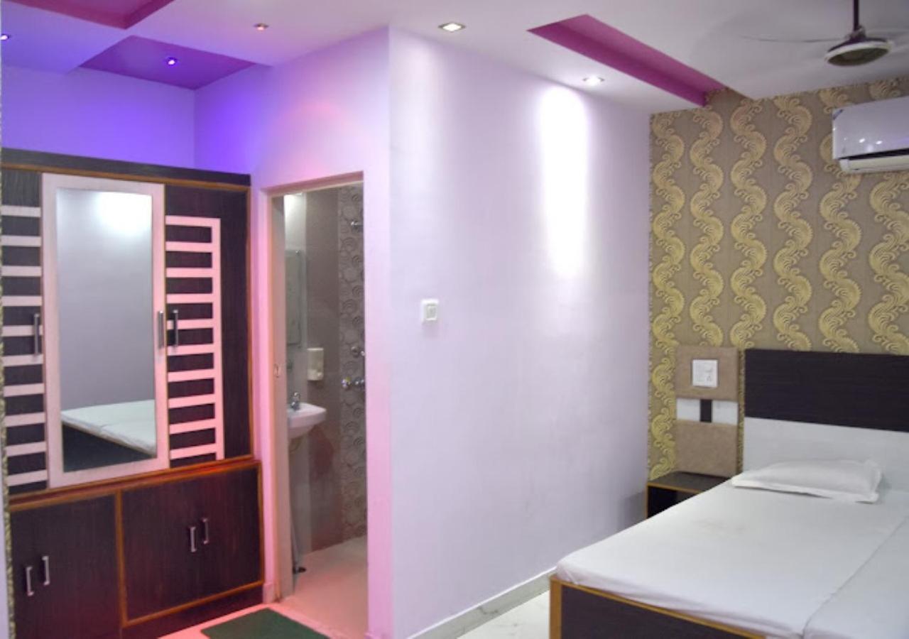 Hotel Roshan Varanasi Eksteriør billede