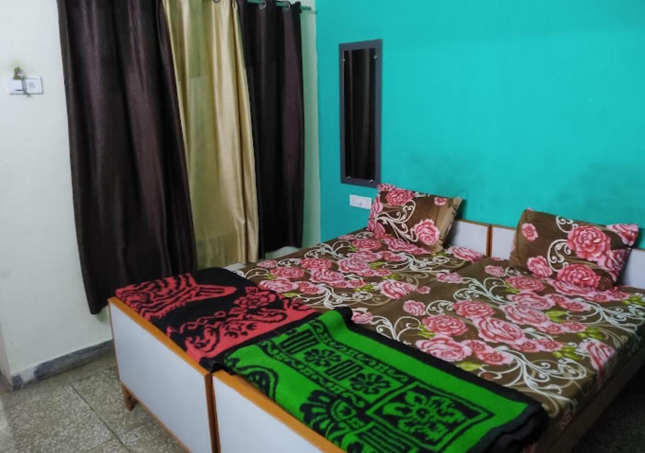 Hotel Roshan Varanasi Eksteriør billede